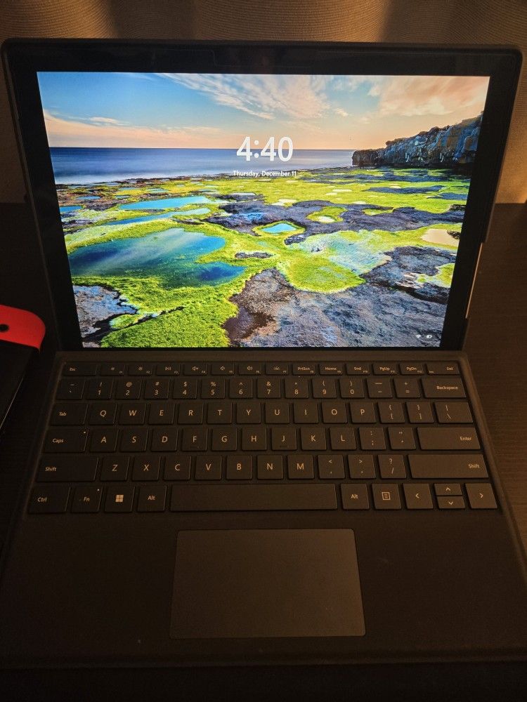 Microsoft Surface Pro 7+ Intel Core i3 11th Gen 1115G4 (3.00GHz)