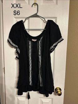 Women’s plus size tops!!