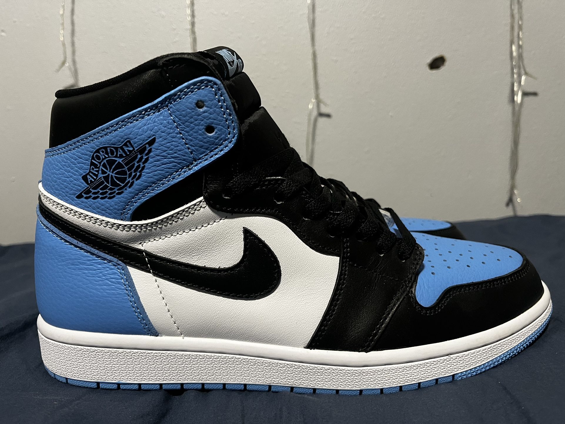 Jordan 1 high unc toe