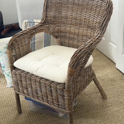 Wicker Chair In Excellent Condition