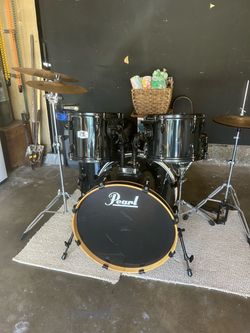 Pearl drum kit