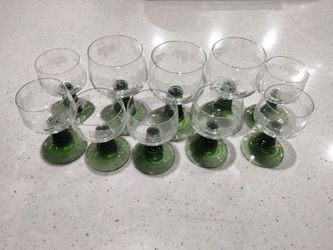 VINTAGE SCHOTT ZWIESEL WINE GLASSES