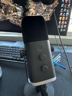 Fifine AM8 microphone