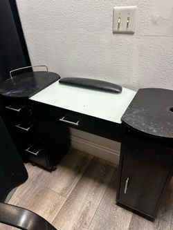 Nail Station/ Manicure Table - Good Condition