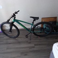 Schwinn hardtail mountain bike