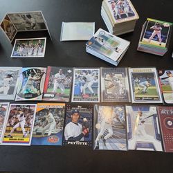Lot of New York Yankees Baseball Cards