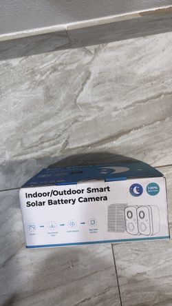 indoor/outdoor smart solar battery camera