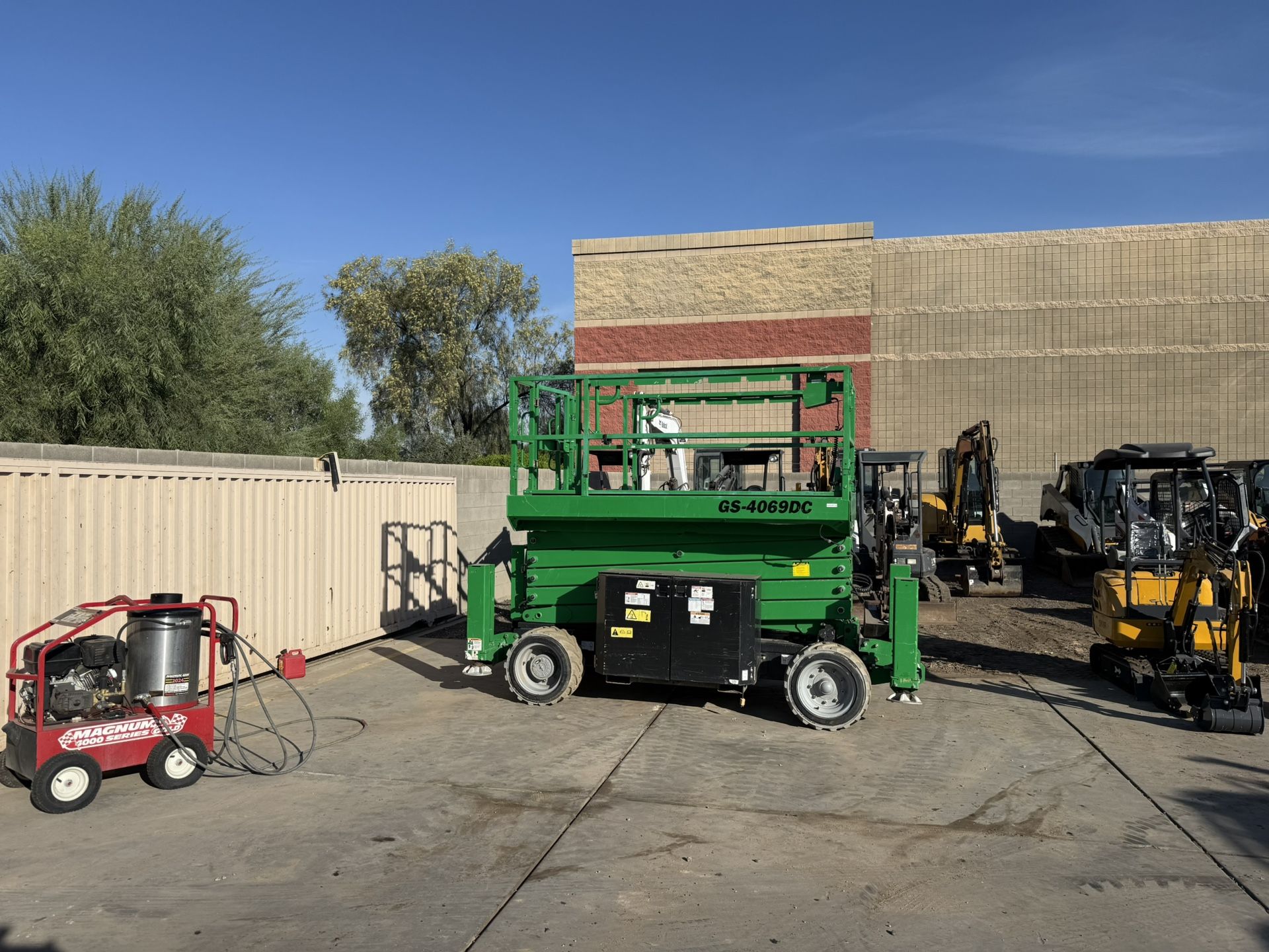 2015 Genie 4069 Electric Scissor Lift 