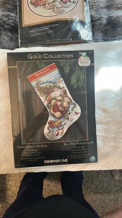 Dimensions Gold Collection Santa's Journey Stocking Kit