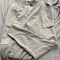Lululemon Joggers (cargo)