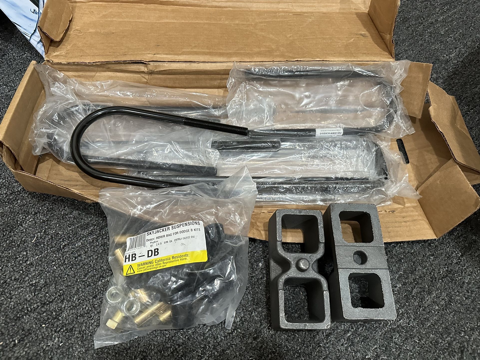 87 - 93 Dodge RAM W250 W350 4WD Pick Up Skyjacker Suspension Body Lift Kit - Part # D240CDS