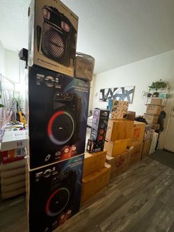 Gadget tech Store closed, all items 600