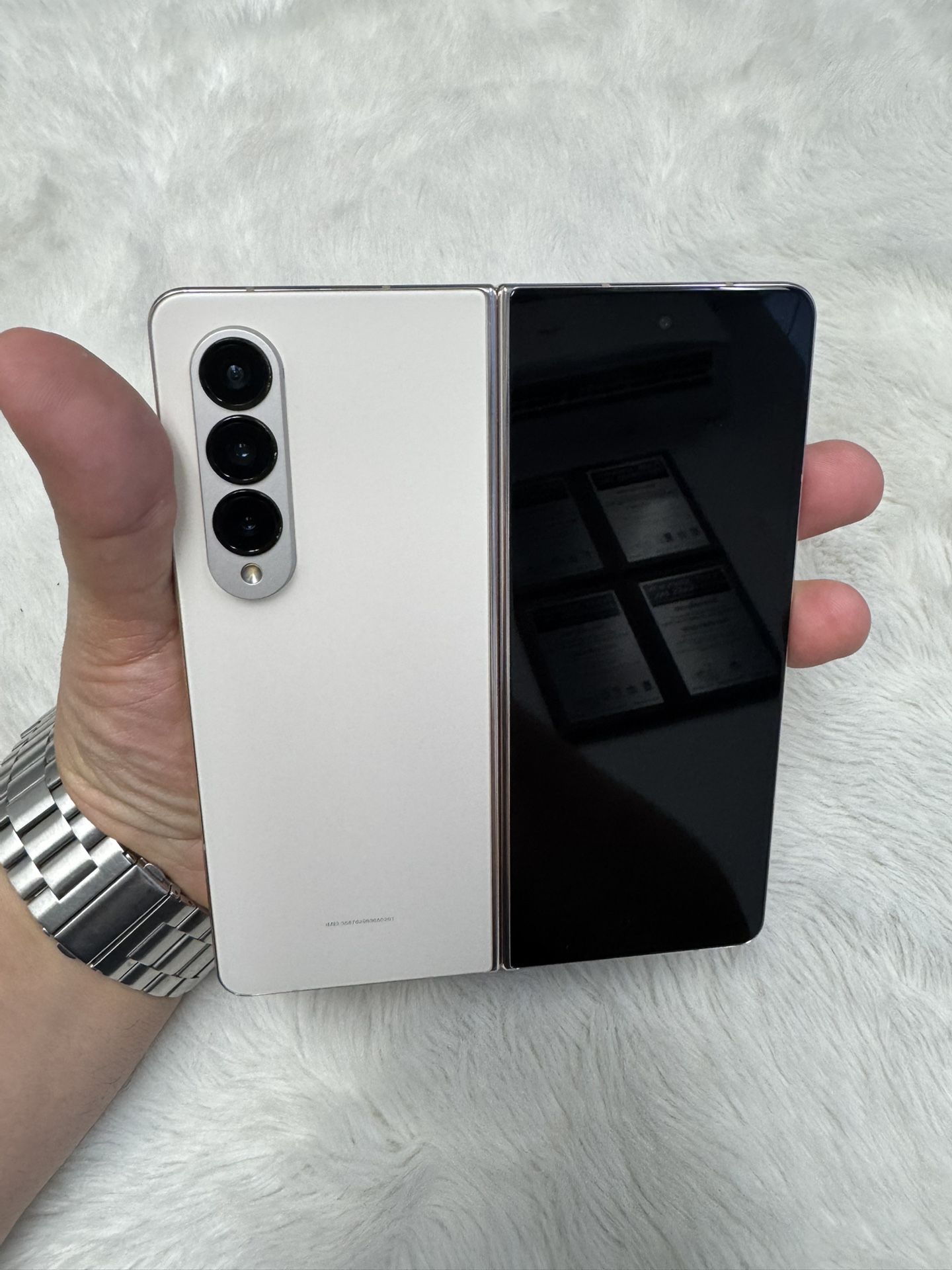 Samsung Galaxy Z Fold 4 256GB Unlocked $450