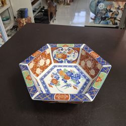 Antique Japanese Imari Hexagonal Hand-painted Porcelain Bowl Early 20th Century 8.5" X 2 7/8"H Market Value $140