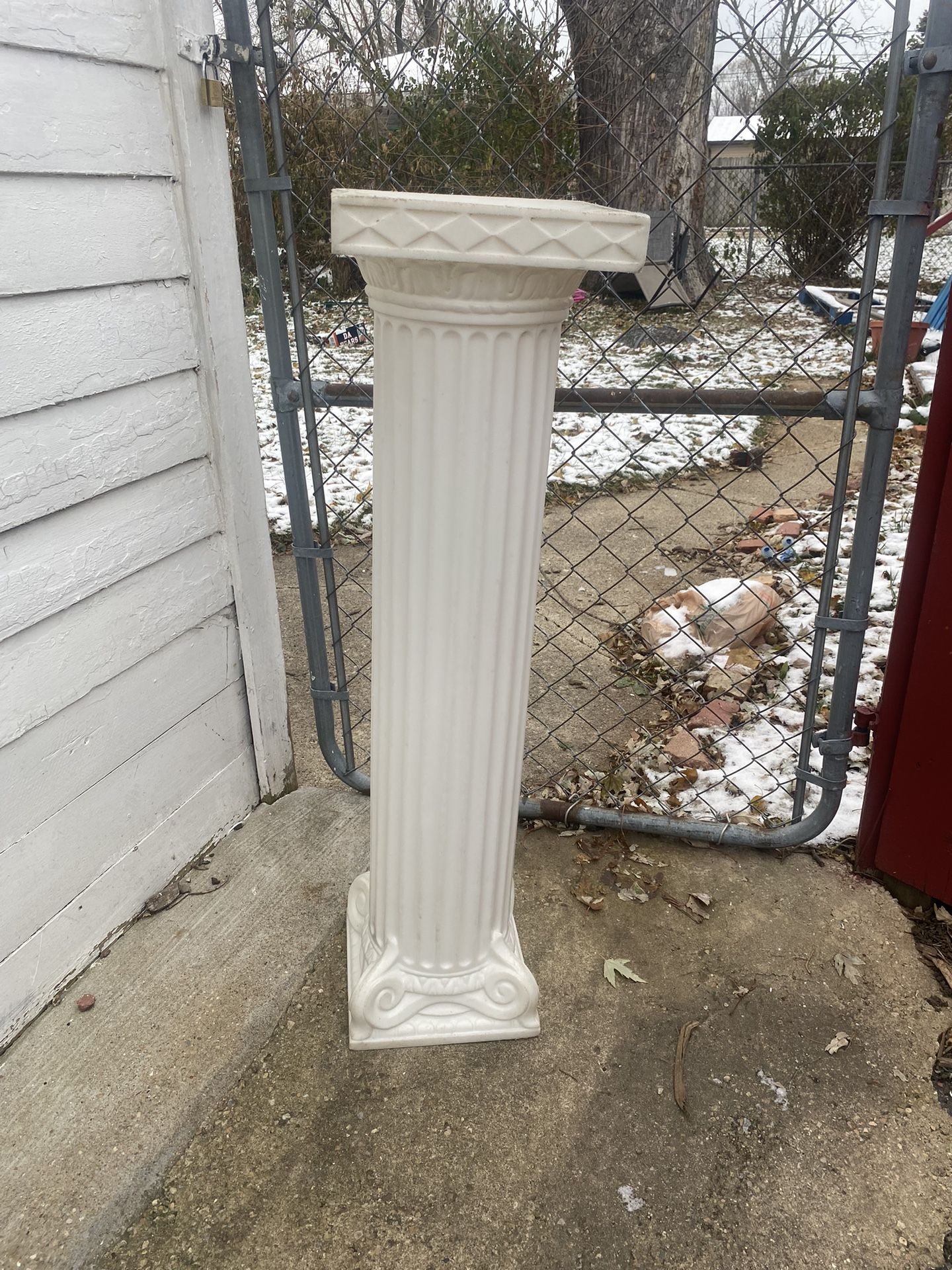 Plastic Roman Pillars