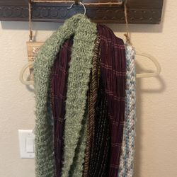 Women's Scarfs 