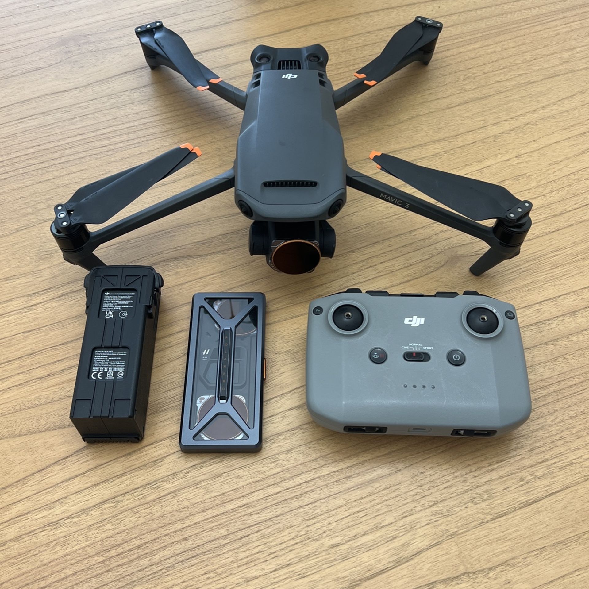 DJI Mavic 3 w/ Polar pro ND Filter Pack