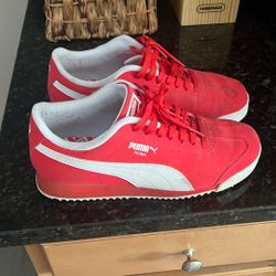 Size 8 1/2 Red And Whit Puma Roma