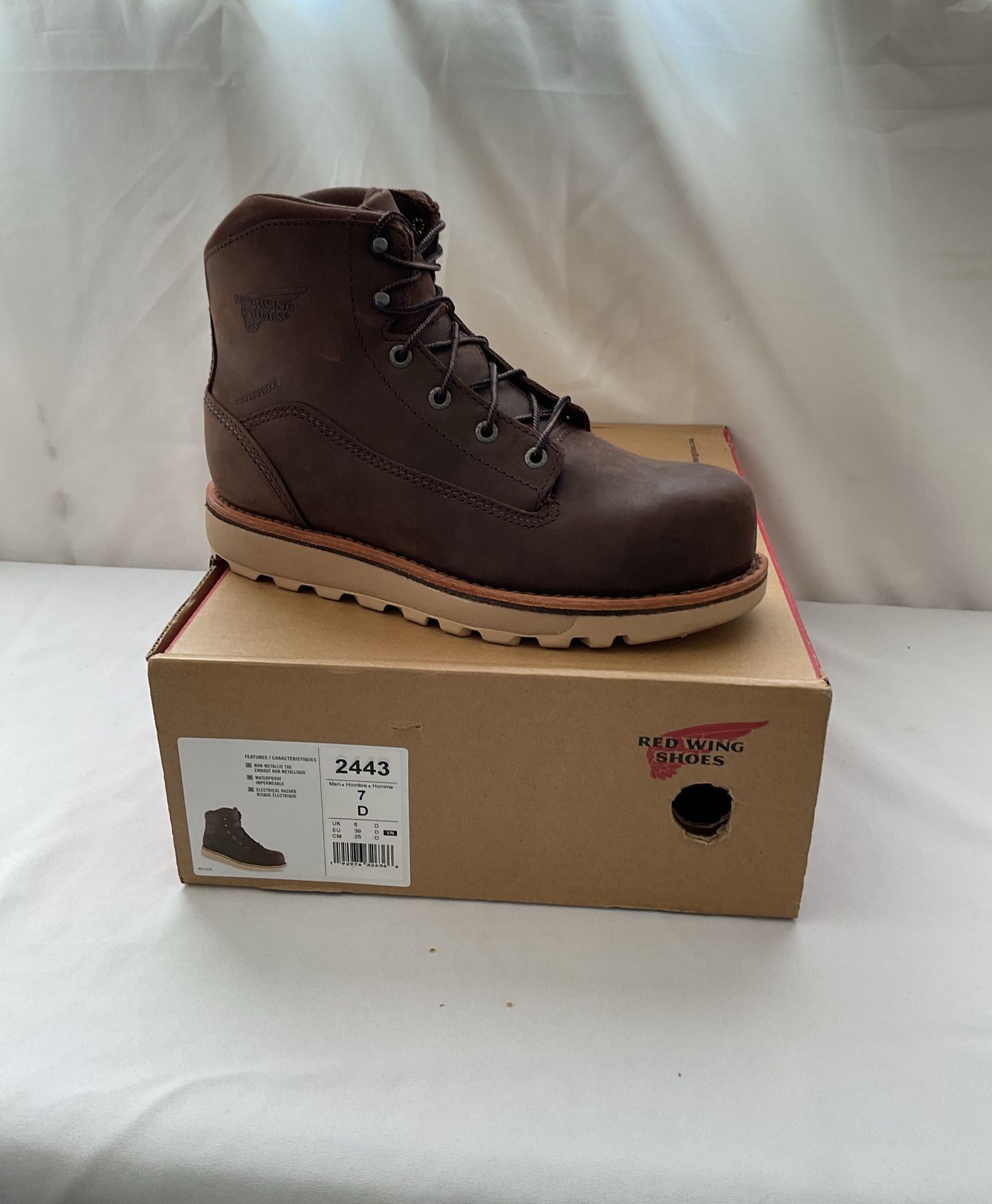 Red Wing Men’s Boots Size 7 New