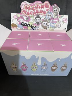 Macarons Authentic Labubu 