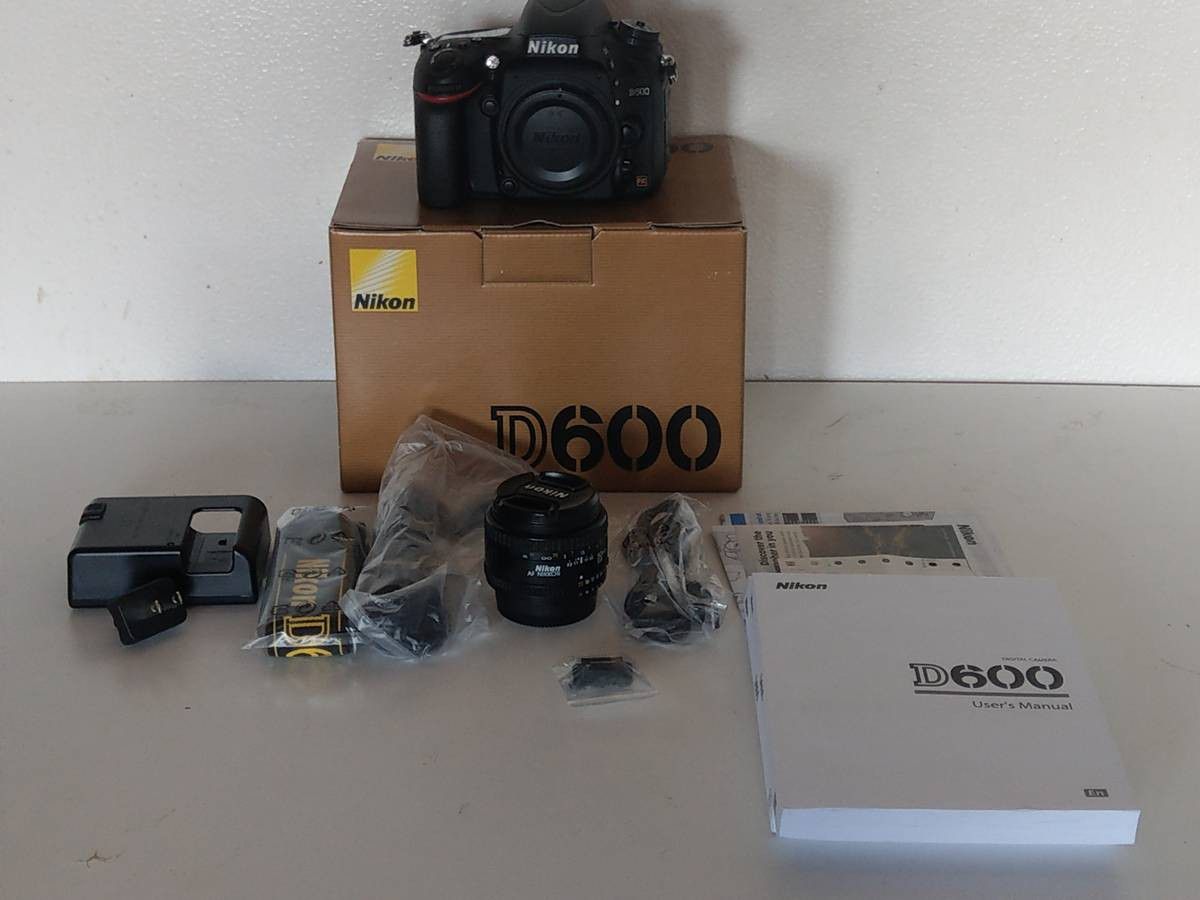 Nikon D600 Full Frame DSLR Camera Body with 50mm and 17-50 wide angle -
