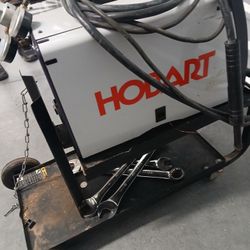 Hobart Handler 140