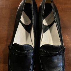 Nine West Black Leather Classic Loafers New Without Box Women’s Size 6