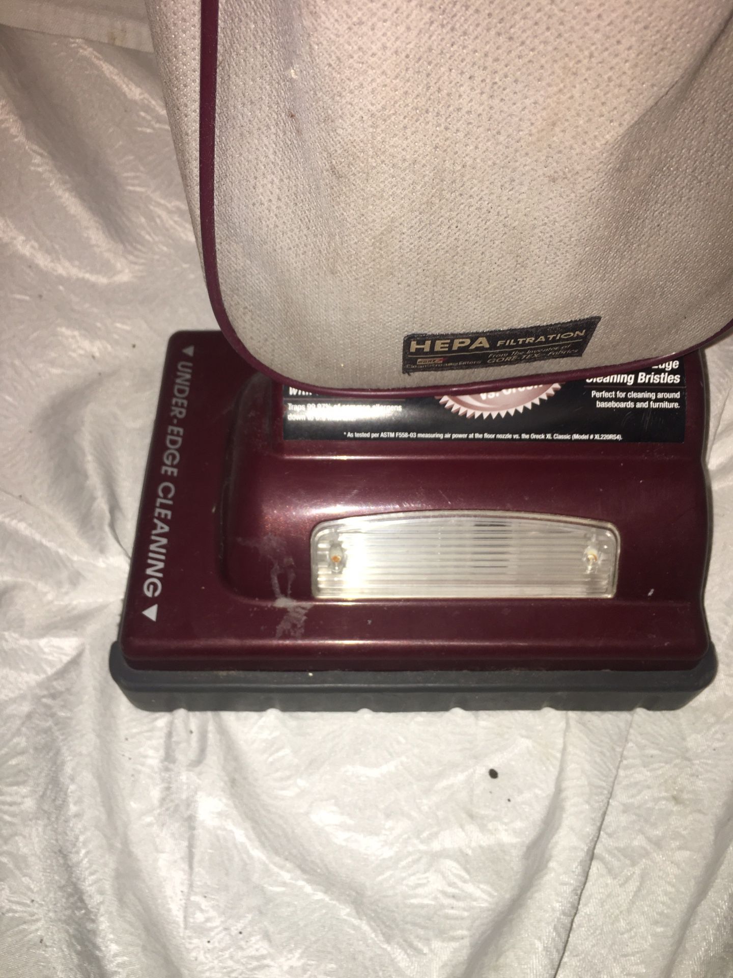 Hoover Clean And Light U4707 Under Edge Cleaning Works Well! 40$