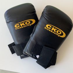 Gloves Boxing Or kickboxing