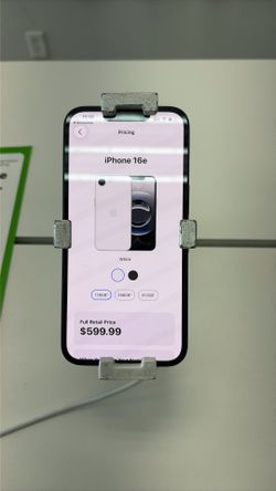 iPhone 16e