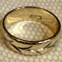 Classic 14k Solid Gold Heavyweight Wedding Band