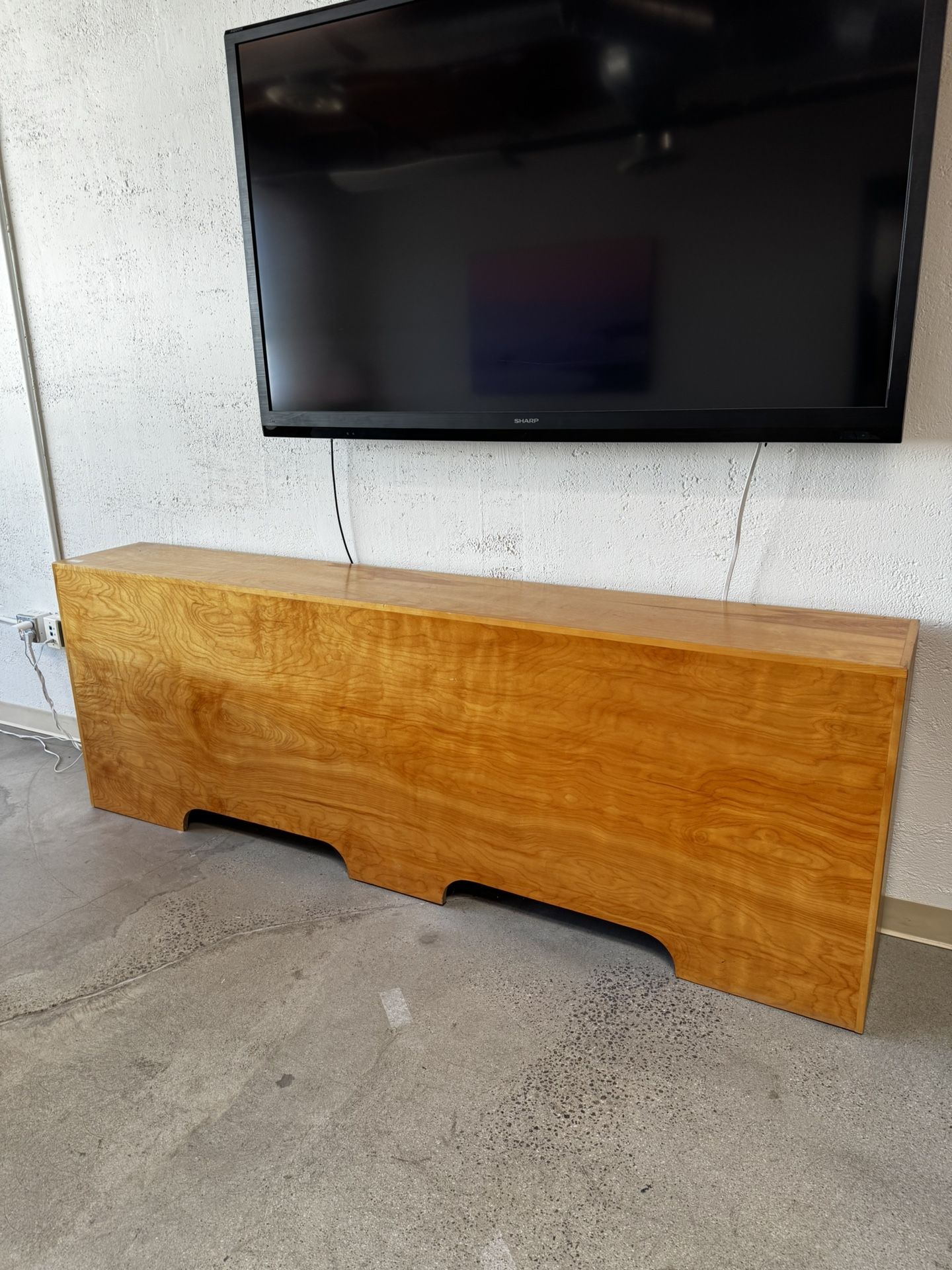 93” Mid-Century Modern Style Wood Console / Media Table – $250