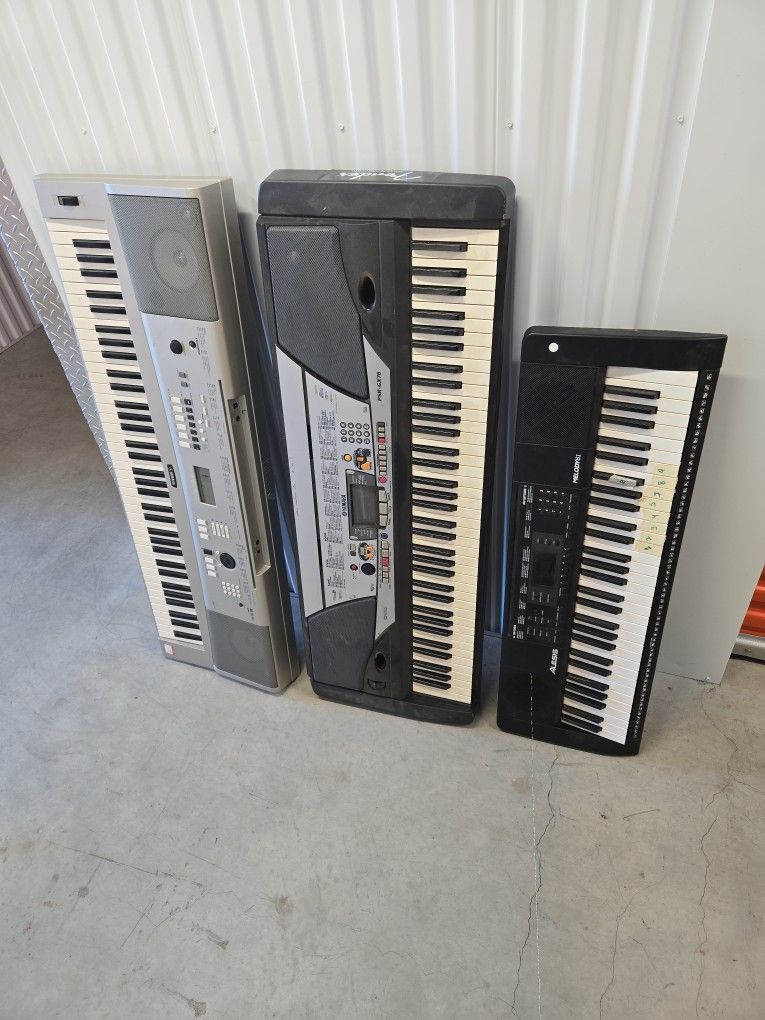 Keyboard Lot Of 3 - Used & Untested