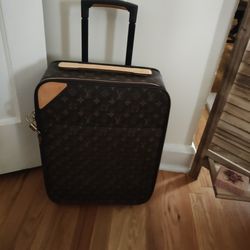 Suitcase 
