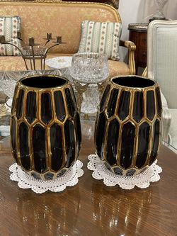 Set of Beautiful Sagebrook Home Ceramic  Vases with a Black & Gold Geometric Design🌷