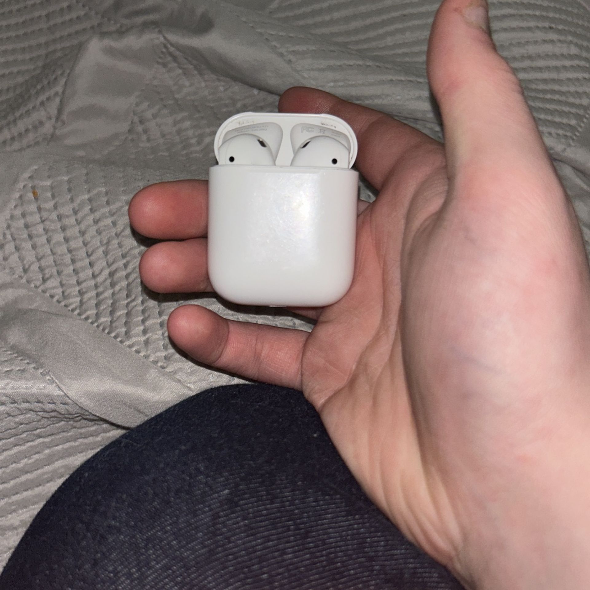 airpod first generation 