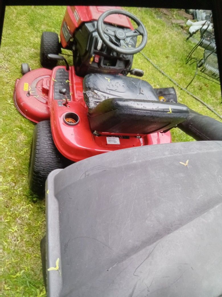 46 Inch. Profeseries T1700. Craftsman Gas Pedal Drive. Cuts Reverse