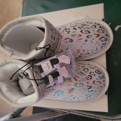 Girl Boots Size 11/12
