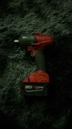 Milwaukee M18 FUEL 18V Lithium-lon Brushless Cordless 1/2 in. Impact...