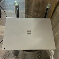 Microsoft Surface Book 2 Features a 7th gen