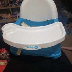 Safety 1st Booster Chair Eating 