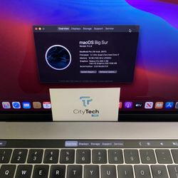 MacBook Pro 15” 2017  (i7 -16GB - 500 SSD )