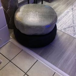 Very Pretty. $15 Firm. 