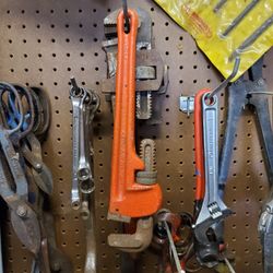 14" Olympia Pipe Wrench