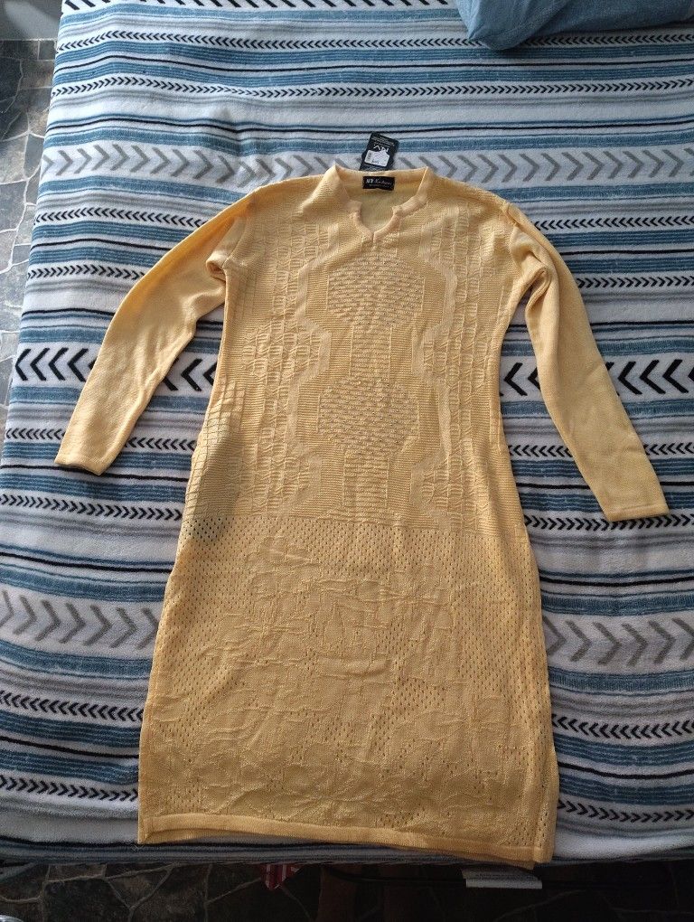 Beautiful Yellow Dress!