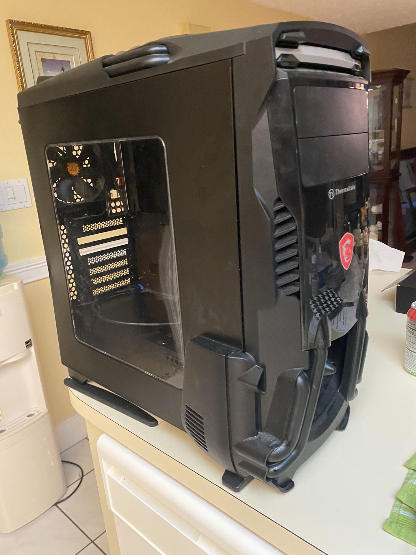 Thermaltake case black great condition.