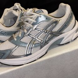 ASICS Gel-Kayano 14