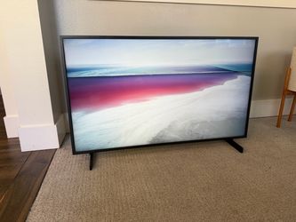 43” Samsung Frame TV w/ Mount and Box