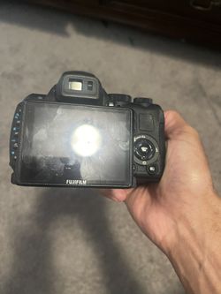 fujifilm finepix hs25exr Camera for Sale in Katy, TX - OfferUp