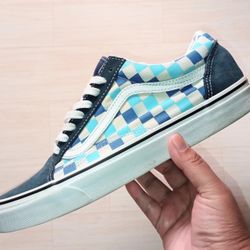 Men's Size 10 Van's Old Skool Low Blue Checkered 